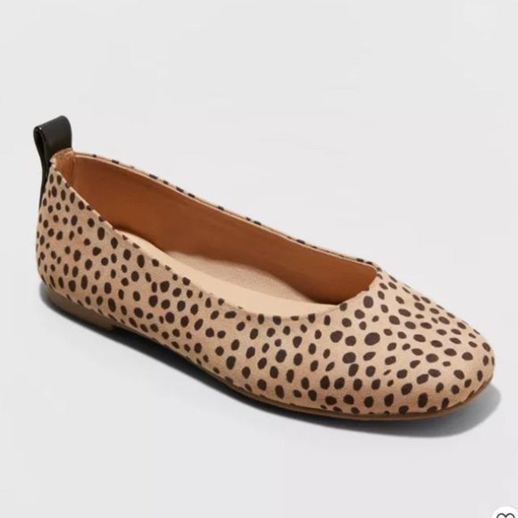 Women's Blanca Ballet Flats - Universal Thread™ - Picture 1 of 3